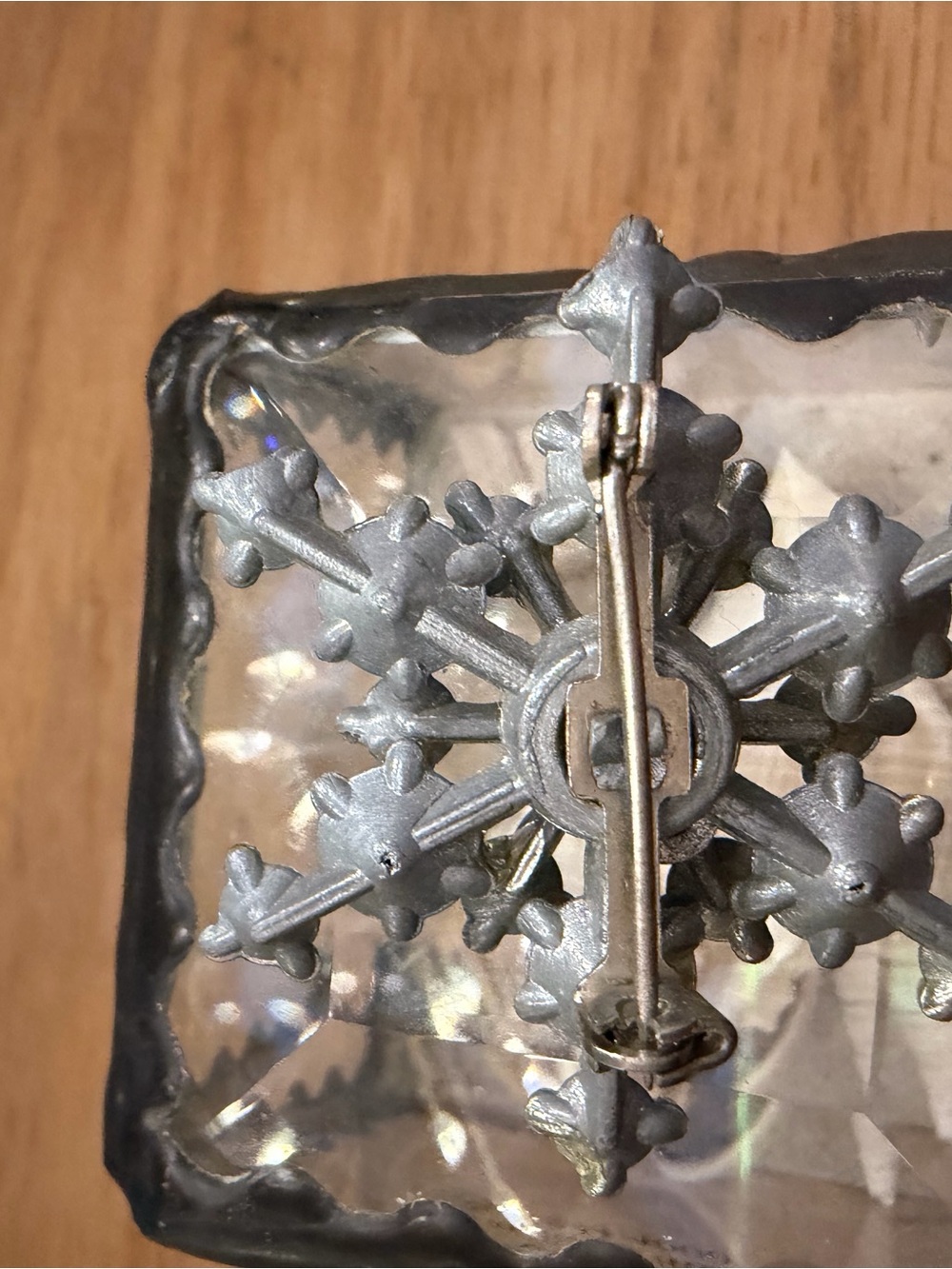 Mid-Century Rhinestone Snowflake Brooch Pin - Picture 4 of 5